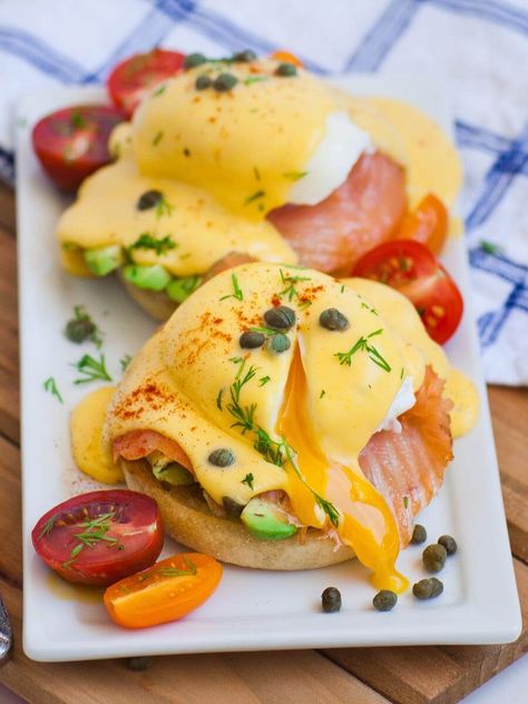 Smoked Salmon Eggs, Salmon Eggs Benedict, Bacon And Cheese Quiche, Salmon Smoked, Best Smoked Salmon, Smoked Salmon And Eggs, Benedict Recipe, Food Salmon, Recipe For Hollandaise Sauce