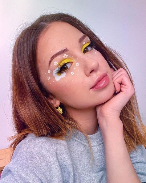 Denitslava Instagram, Denitslava Makeup, Skz Funny, Anime Eye Makeup, Make Up Inspo, Makeup Videos, Artistry Makeup, Simple Makeup, Strong Women