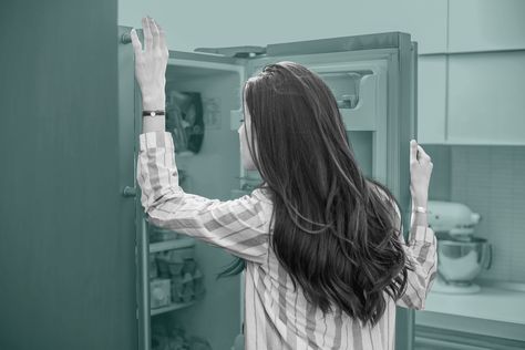 Having Frequent Hunger Pangs? Here’s Why—And What To Do About It Stomach Toning Workouts, Hunger Pangs, The Doctor, A Sign, Mirror Selfie, Long Hair Styles, Health