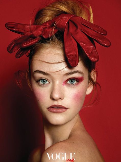 Willow Hand is in the Red for Vogue Taiwan Me Beauty Spread Willow Hand, Editorial Vogue, Vogue Taiwan, Beauty Dish, Alfred Stieglitz, Photographie Portrait Inspiration, Red Makeup, Vogue Beauty, Beauty Shoot