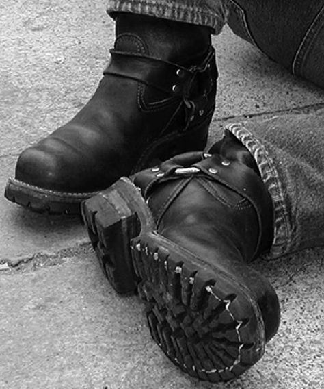 Harness Boots Men, Mens Biker Boots, Stylish Bike, Engineer Boots, Bike Wear, Hot Boots, Harness Boots, Mens Leather Boots, Biker Boots