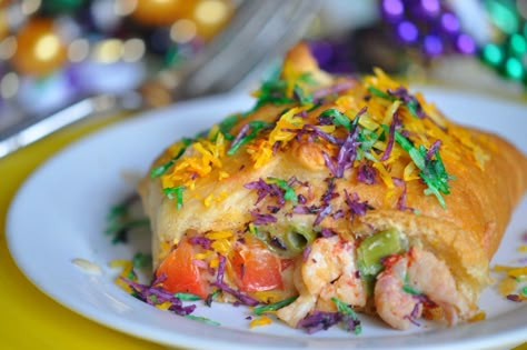 Cajun Recipes Easy, Crawfish Dishes, King Cake Recipe Easy, Cajun Recipes Authentic, Mardi Gras Recipes, Crawfish Recipes, King Cake Recipe, King Cakes, Louisiana Food