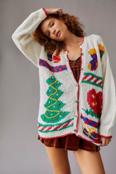 Ugly Christmas Sweater Outfit, Ugly Hanukkah Sweater, Christmas Sweater Outfits, Holiday Cardigan, Diy Ugly Christmas Sweater, Vintage Christmas Sweaters, Ugly Holiday Sweater, Holiday Sweaters, Christmas Cardigan