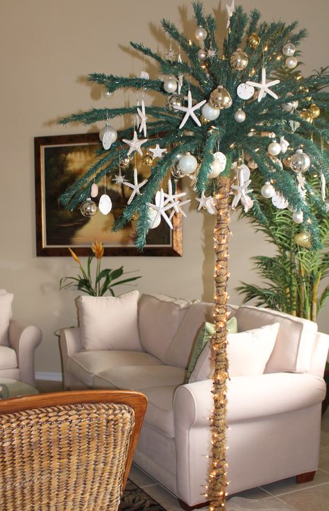 Florida - Beach - Tropical Christmas Tree Palm Christmas Tree, Palm Christmas, Tropical Christmas Tree, Hawaiian Christmas Tree, Tropical Christmas Decorations, Tropical Christmas Trees, Deck The Palms, Beachy Christmas Tree, Caribbean Christmas