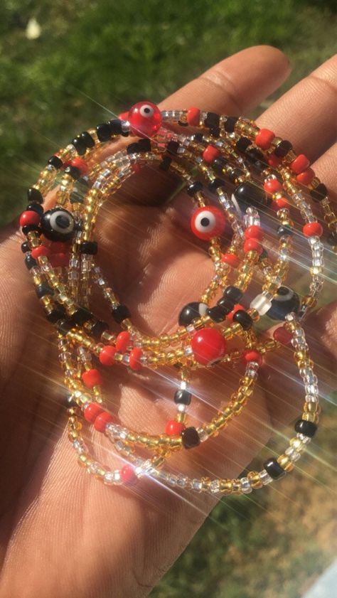 This waist bead is made with round red and black evil eyes beads. It's also a mix of gold and clear glass seed beads size 8/0. Made with premium stretch cord. Red Waist Beads, Black Evil Eye, Beads Waist, Roanoke Va, Evil Eyes, Waist Beads, Belly Chain, Waist Chain, Evil Eye