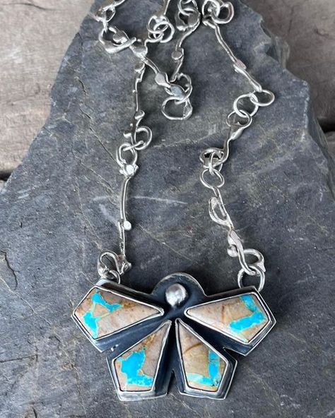 Nancy Becker on Instagram: "A recent #commission that a client ordered for Christmas. His wife loved the necklace and wanted matching earrings to go with it. #silversmith #custom #handcrafted #jewelry #collection #necklace #earrings #sold #southwest #fashion #silver #gift" Western Silversmithing, Southwest Fashion, The Necklace, Necklace Earrings, Matching Earrings, Handcrafted Jewelry, Instagram A, Jewelry Collection, Stone