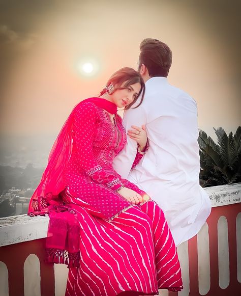 Cupels Photoshoot, Couple Love Dpz, Cupels Pic Dp, Romantic Couple Images, Indian Wedding Couple Photography, Best Pose For Photoshoot, Girl Couple, Love Couple Photo, Photo Poses For Couples