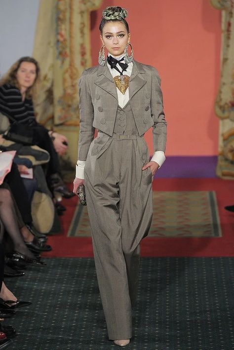 Woman In Suit, Look Retro, Vogue India, Designer Label, Woman Suit Fashion, Christian Lacroix, Fashion Images, 가을 패션, Suit Fashion