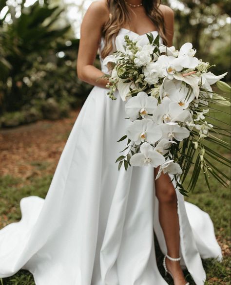 Orchids At Wedding, Beach Bride Bouquet, Cascading Tropical Wedding Bouquets, Hawaii Bridal Bouquet, Orchid Flower Bouquet Wedding, Wedding Bouquets With Orchids, Large Bouquet Wedding, Hawaii Wedding Bouquet, Hawaiian Wedding Bouquet