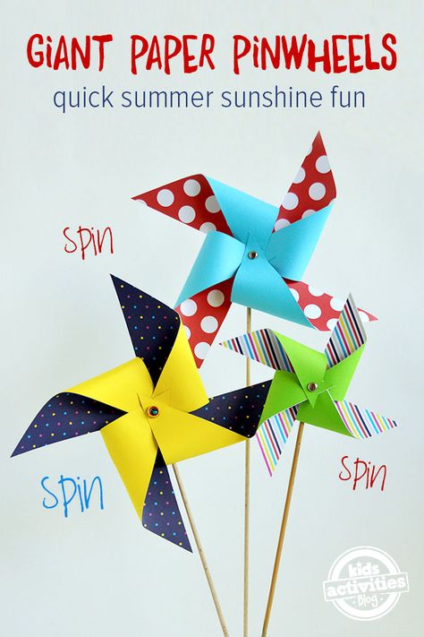 Quick ‘n Easy Giant Paper Pinwheels {Free Template} Pinwheel Craft, Paper Pinwheels, Pinwheels Paper, Folding Origami, Activities For Girls, Summer Crafts For Kids, Creative Arts And Crafts, Summer Sunshine, Activity Days