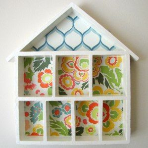 I love house shelves Knick Knack Shelves, Little Shelves, Cute Little House, Shaped Shelves, Knick Knack Shelf, Painted Bookshelves, House Shelves, Cute Little Houses, Box House