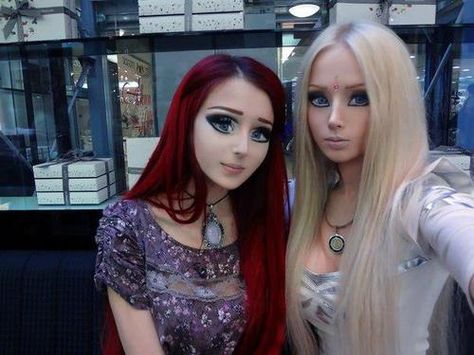 Anastasiya Shpagina and Valerie Lukyanova Anastasiya Shpagina, Valeria Lukyanova, Makeup, Anime, Hair, Make Up