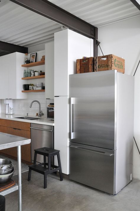 loft kitchen with Fisher and Paykel fridge Kitchens Pantry, Single Wall Kitchen, Fisher And Paykel, Large Fridge, Interior Design Programs, Small Bedroom Furniture, Best Home Interior Design, Loft Kitchen, Kitchen Fridges