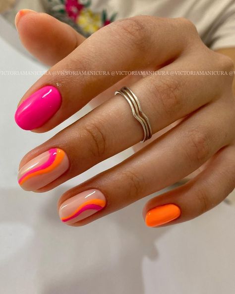 Simple Gel Nails, Summery Nails, Cute Gel Nails, Short Acrylic Nails Designs, Orange Nails, Minimalist Nails, Short Acrylic Nails, Nail Shapes, Acrylic Nail Designs