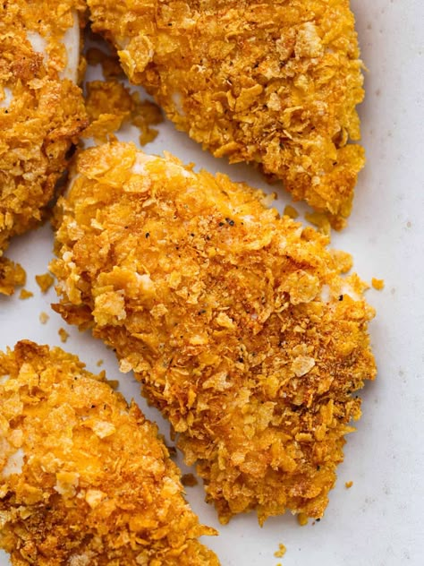 Ultra crispy-and so delicious, cornflake chicken is just the easy you dinner you need this week! Each chicken breast is coated in cornflakes and savory seasonings for both the best texture and flavor! Cornflakes Chicken Tenders, Recipes With Corn Flakes, Cornflake Chicken Breast, Corn Flakes Chicken, Cereal Chicken, Corn Flake Fried Chicken, Corn Flake Chicken Air Fryer, Corn Flake Crusted Chicken, Baked Cornflake Chicken Tenders