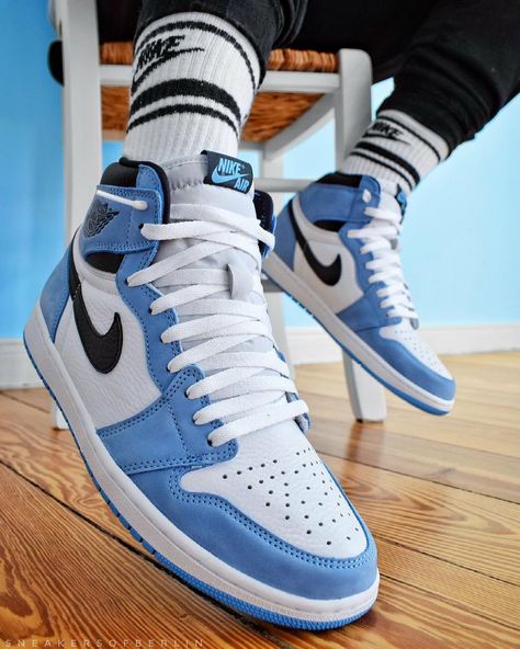 Cheap Jordan Shoes, Nike Kicks, Cheap Jordan, Blue Jordans, Jordan Shoes Retro, Nike Air Jordan 1 Retro, Shoes Sneakers Jordans, Nike Shoes Jordans, Shoes Sneakers Nike