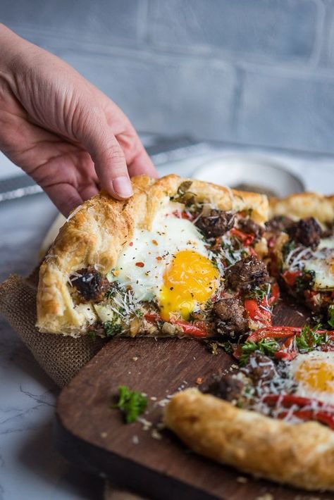 This Mediterranean Lamb Galette is a delicious spin on a breakfast pizza. Herb roasted vegetables, spiced fragrant lamb meatballs, and baked eggs combine for the perfect dish! This post is brought to you in collaboration Herb Roasted Vegetables, Lamb Breakfast, Mediterranean Lamb, Easy Make Ahead Appetizers, Baked By Melissa, Make Ahead Appetizers, Lamb Meatballs, Hearty Casseroles, Breakfast Pizza