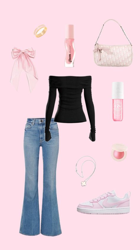 Mean Girls Outfits Regina George, Regina George Outfit Inspiration, Mean Girls Regina George Outfits, Regina George Halloween Costume, Regina George Outfit, Rain Clothes, Y2k Outfits Pink, Mean Girls Outfits, Pretty Halloween Costumes