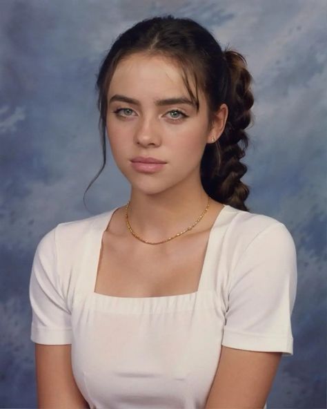 Billie Eilish Sexiest, Apollo Statue, Girl Anatomy, Collateral Beauty, Hollywood Divas, Ronaldo Messi, Zoro One Piece, Black Pride, Jenna Ortega