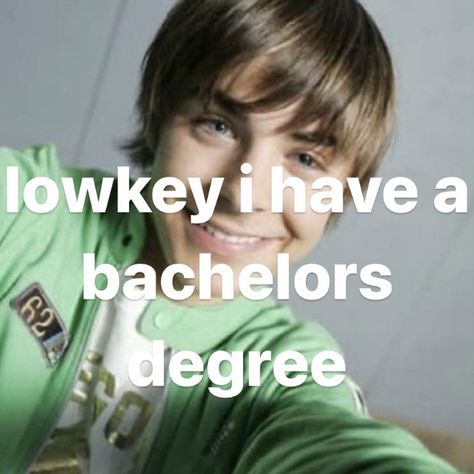 Zac Efron Meme, Garden Grad Party, Me When I Remember, Dies From Cringe, Bachelors Degree Graduation, Degree Party, Graduation Meme, Psych Memes, Graduate College