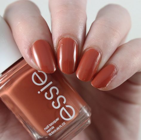 Essie Rocky Rose Rocky Rose Collection Rose Nail Polish, Gel Couture, Sinful Colors, How To Get Thick, Short Acrylic Nails Designs, My Posts, Fall Makeup, Short Acrylic Nails, Cool Tones