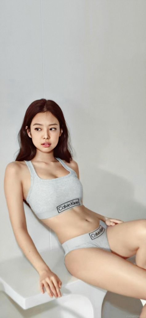 #jennie #blackpink #wallpaper Calvin Klein Jennie, Jennie For Calvin Klein, Lockscreens Wallpapers, Jennie Calvin Klein, Jennie Wallpaper, 사진 촬영 포즈, Jennie Kim Blackpink, Lockscreen Wallpaper, Hottie Women