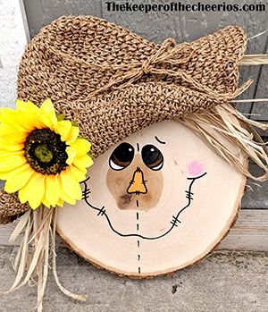 Fall Crafts With Wood Slices, Wood Slice Scarecrow, Wood Slice Pumpkins Diy Fall Crafts, Scarecrow Eyes How To Draw, Decorating With Wood Slices, Fall Wood Slices, Wood Slice Fall Crafts, Crafts Using Wood Slices, What To Do With Wood Slices