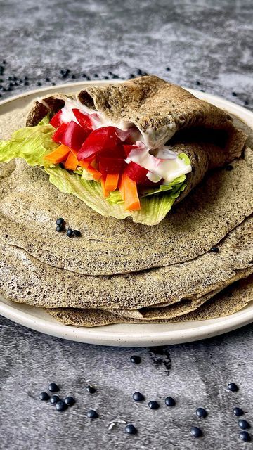 Lentil Wraps, Lentil Bread, Lentils Protein, Protein Wraps, Black Lentils, Lentil Burgers, Bread Alternatives, Sandwich Fillings, Vegan Burgers