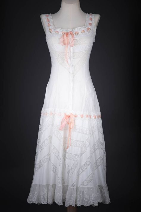 Monogrammed Cotton Lawn Chemise With Insertion Lace & Ribbonslot Trim, c. 1910s, Austria. The Underpinnings Museum. Photography by Tigz Rice Karolina Laskowska, Insertion Lace, Museum Photography, Edwardian Dress, Antique Dress, Victorian Women, Busy Bee, Lingerie Dress, Edwardian Fashion