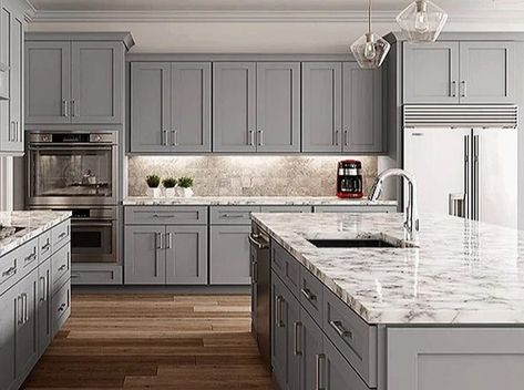 Wintucket Gray Cabinets Kitchen Lowes, Grey Cabinets Kitchen, Grey Shaker Kitchen Cabinets, Grey Shaker Kitchen, Light Grey Kitchen Cabinets, Серая Кухня, Grey Kitchen Designs, Rta Kitchen Cabinets, Shaker Kitchen Cabinets