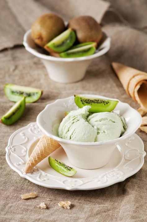 Exotic kiwifruit is a favorite of Ben & Jerry's ice cream fans. Make your own at home with this easy kiwi ice cream recipe from the men themselves. Kiwi Ice Cream, Lime Marmalade, Kiwi Recipes, Dessert Book, Top Pictures, Marmalade Recipe, Fresh Fruit Recipes, Ice Cream Floats, Ice Cream Brands