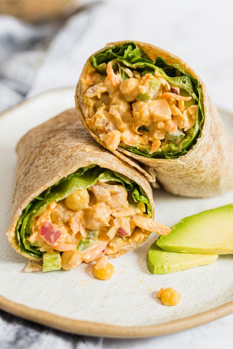 Chickpea Wrap, Buffalo Chickpea, Whole Wheat Tortillas, Salad Wraps, Primal Kitchen, Vegetarian Meal, Chickpea Recipes, High Fiber Foods, Fiber Foods