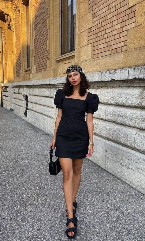 Summer Black Dress Outfit, Italy Clothes, Black Dress Aesthetic, City Adventure, Dad Sandals, Chique Outfit, Vibrant Dress, Chic Wardrobe, European Summer Outfits