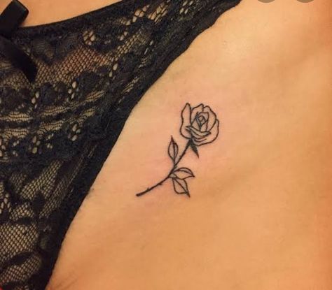 Tattoo Planets, Rose Tattoo On Hip, Little Rose Tattoos, Tattoo Hip, Flower Tattoo Drawings, Small Rose Tattoo, Tattoo Trend, Beautiful Flower Tattoos, Tattoo Magazine