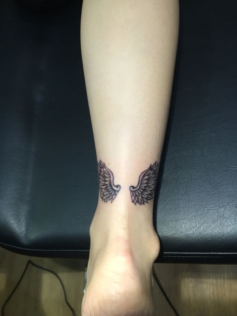 A pair of eagle wings Angel Wing Tattoo, Alas Tattoo, Hanya Tattoo, Ankle Tattoos For Women, Anklet Tattoos, Foot Tattoos For Women, Wing Tattoo, Eagle Wings, Geniale Tattoos