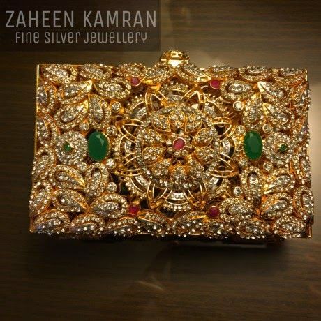 Best and Beautiful Bridal Clutches in Gold and Silver by Zaheen Kamraan ~ Just Bridal Moroccan Bags, Bridal Clutches, Fancy Clutch, Purse Collection, Moroccan Jewelry, Bridal Purse, Vintage Evening Bags, Embellished Bags, Embellished Clutch