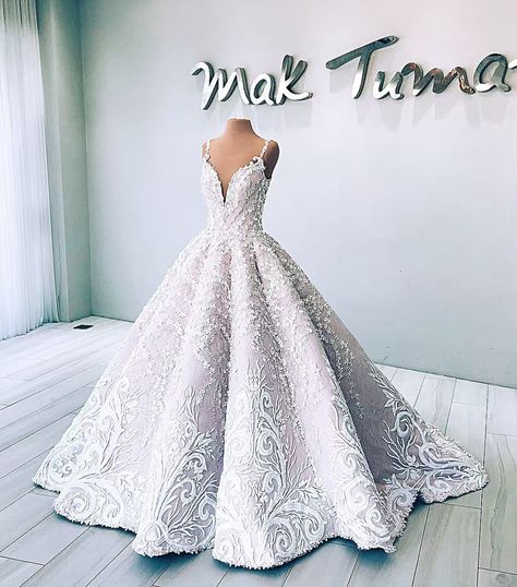 Mak Tumang on Instagram: “Allison #bride #wedding #gown” Debut Gowns 18th Elegant, Mak Tumang, Disney Inspired Wedding Dresses, Debut Gowns, Debut Dresses, Champagne Evening Dress, Elegant Ball Gowns, Wedding Dresses Unique, Bride Wedding