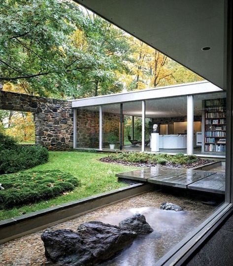 The Hooper House by Marcel Breuer + Herbert Beckhard – Aamodt / Plumb Hooper House, Midcentury Home, Marcel Breuer, Mid Century Architecture, Casa Patio, Stone Walls, Design Exterior, Courtyard House, Hus Inspiration