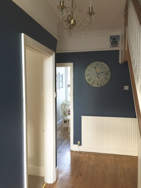 Our hallway - Farrow & Ball Stiffkey Blue. Love it. Now need to fix the stairs! Paint And Wallpaper Ideas, Hallway Ideas Diy, Blue Hallway, Hallway Paint, Blue Bedroom Design, Stiffkey Blue, Hallway Colours, Hall Ideas, Blue Paint Colors