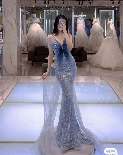 gown aesthetic , ball gown aesthetic Dress Met Gala Ideas, Met Gala Prom Dress, Met Gala Dresses Ideas, Met Gala Outfits Ideas, Áo Blu, Award Show Dresses, Met Gala Outfits, Met Gala Dresses, 파티 드레스