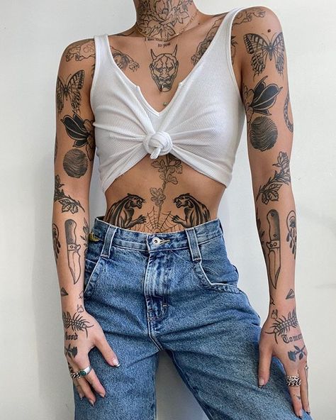 Belly Tattoo Ideas For Women, Above Belly Button Tattoos For Women, Stomach Tattoos Patchwork, Patchwork Tattoo Stomach, Stomach Tattoo Placement, Mei Pang Tattoo, Symmetrical Arm Tattoos, Stomach Tattoo Women, Patchwork Sleeve Tattoo For Women