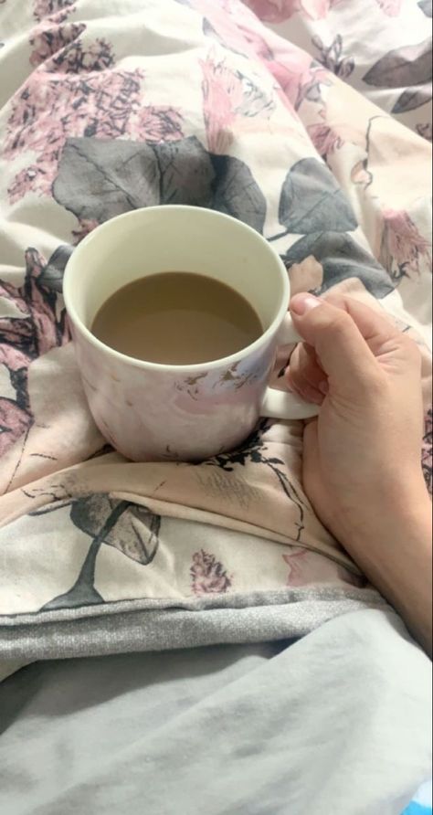 Tea Snap, Morning Bed, Asian Guys, Girl Crush Fashion, Mexican Girl, Cute Asian Guys, Mehndi Designs For Fingers, Driving Photography, Creative Instagram Photo Ideas