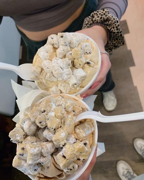 Cookie Dough Bowls For Ice Cream, Ice Cream And Cookies Dessert, Cookie Dough Ice Cream Aesthetic, Cookie Dough Aesthetic, Cookie With Ice Cream, Homemade Cookie Dough Ice Cream, Cookie And Ice Cream, Ice Cream Cookie Dough, Cookie Dough Ice Cream Cake