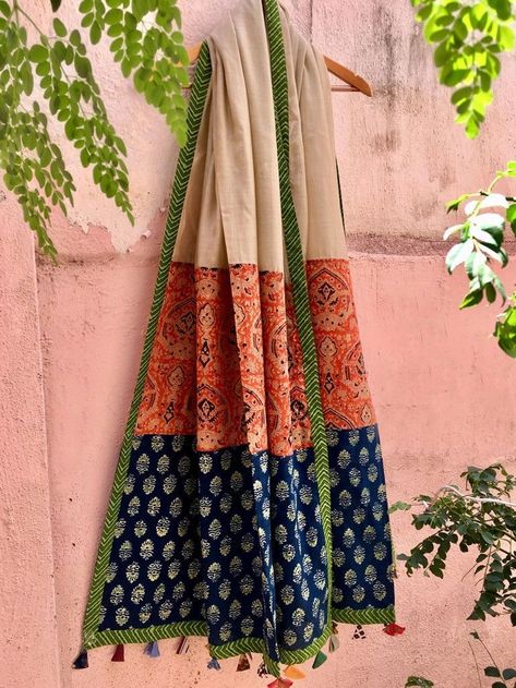 Dupatta Designs Ideas, Duppattas Designs Ideas, Silk Clothing, Patchwork Scarf, Style Africain, Fabric Photography, Hand Embroidery Dress, Simple Kurta Designs, Long Kurti Designs