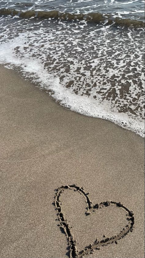 Summer beach 
Heart in the sand beach waves Heart In Sand Aesthetic, Heart Sand Beach Photo, Beach Sand Aesthetic, Goa Aesthetic, Heart In Sand, Sand Aesthetic, Sand Heart, Summer Beach Waves, 1989 Aesthetic