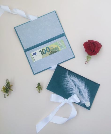 Money Envelope Gift Ideas, Money Gift Envelope Ideas, Money Gift Envelope, Velvet Envelope, Envelope Money, Shagun Envelopes, Envelope Tutorial, Money Envelope, Creative Money Gifts