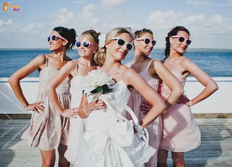 Personalized Sunglasses For Outdoor Weddings – Make Your Pick! #personalizedsunglasses #weddingsunglasses #customsunglasses #wedding #weddingfavors Bridesmaids Photo, Party Pic, 2012 Wedding, Summer Bridesmaids, Wedding Shots, Hell Yeah, Photo Idea, Wedding Pics, Wedding Poses