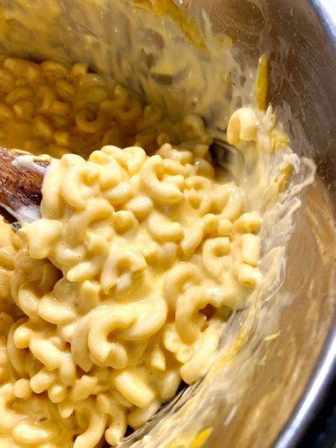 How To Make Great Instant Pot Mac And Cheese | GB's Kitchen Instant Pot Macaroni And Cheese, Instant Pot Macaroni, Popular Pasta Recipes, Instant Pot Mac And Cheese, Cottage Cheese Salad, Pot Mac And Cheese, Instant Pot Pasta Recipe, Cooking Pasta, Making Mac And Cheese