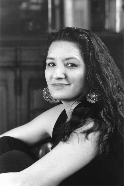 Sandra Cisneros Great Writer! House On Mango Street, Successful Writer, Book Thoughts, The House On Mango Street, Mango Street, Female Authors, Sandra Cisneros, Weird Girl, Writers And Poets