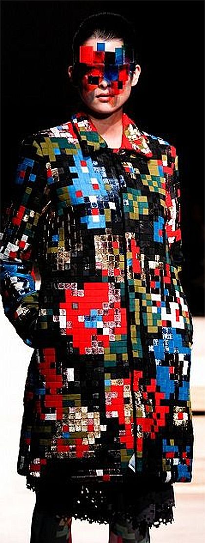 kunihiko-morinaga Pixel Print Fashion, Artwave Fashion, Glitch Outfit, Distortion Fashion, Glitch Fashion, Pixel Fashion, Pixel Pattern Design, Glitch Pattern, Graffiti Fashion